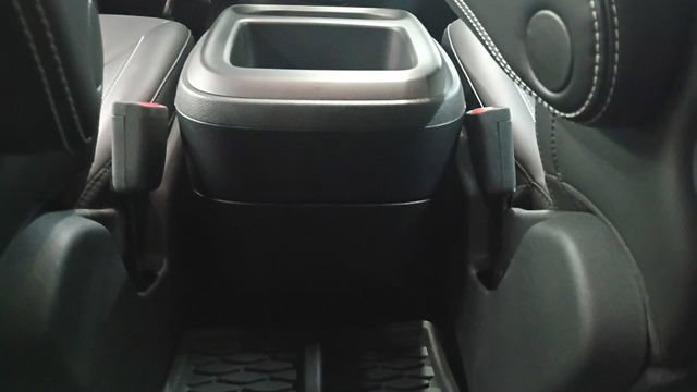 Used 2025 Chrysler Pacifica Select image 21