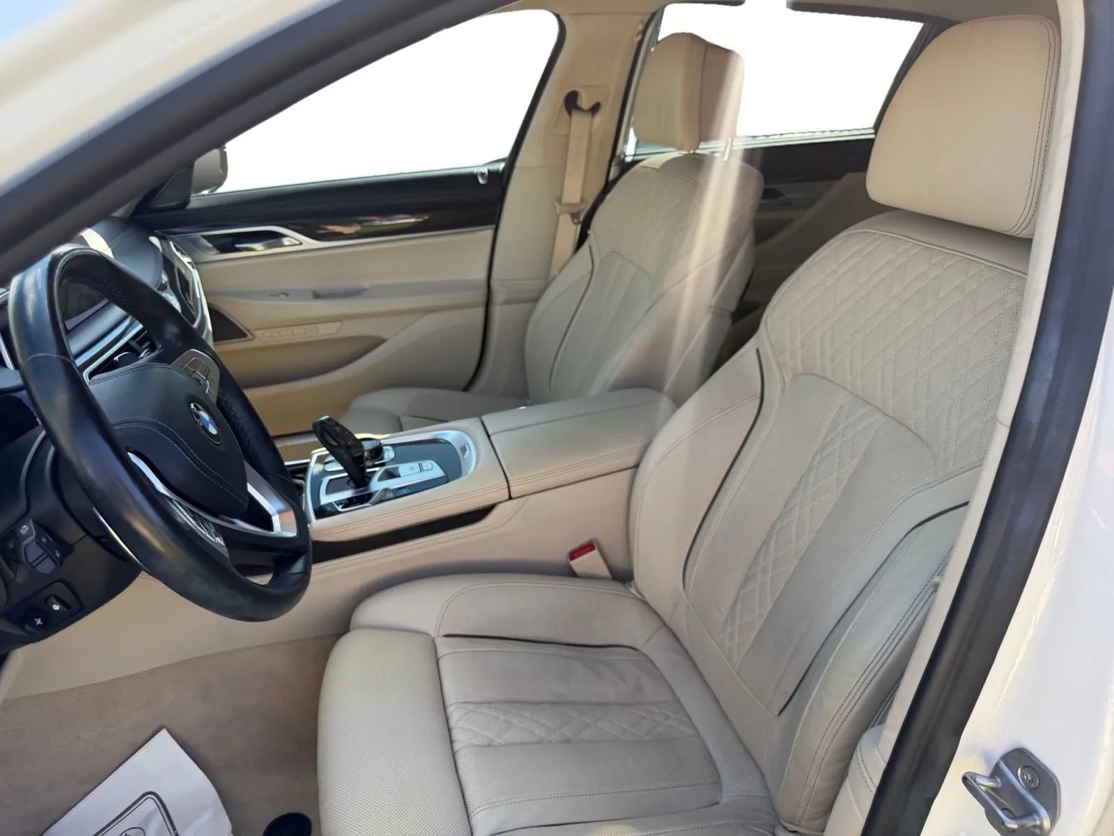 Used 2019 BMW 750i xDrive AWD/4WD image 10