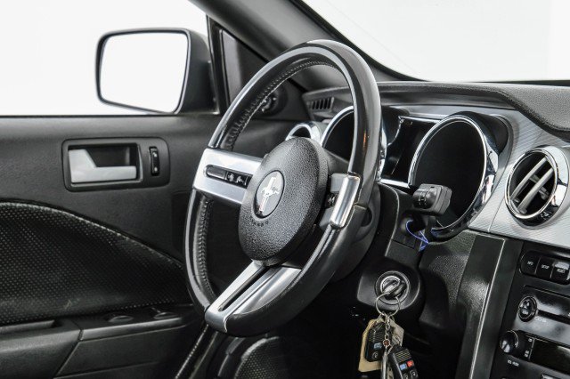Used 2006 Ford Mustang GT RWD image 11