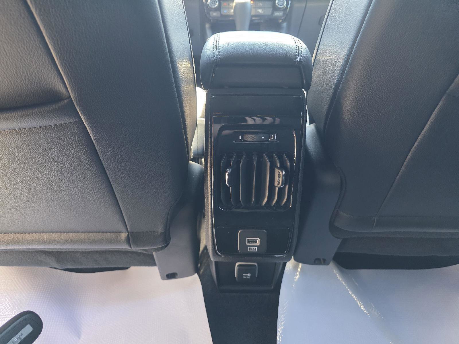 Used 2023 Jeep Compass Latitude AWD/4WD image 19