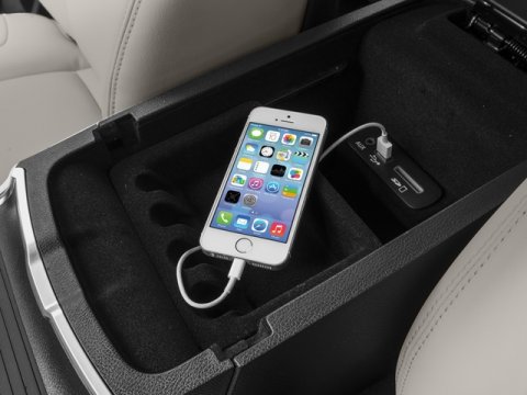 Used 2016 Chrysler 300 Limited w/ Driver Convenience Group image 18