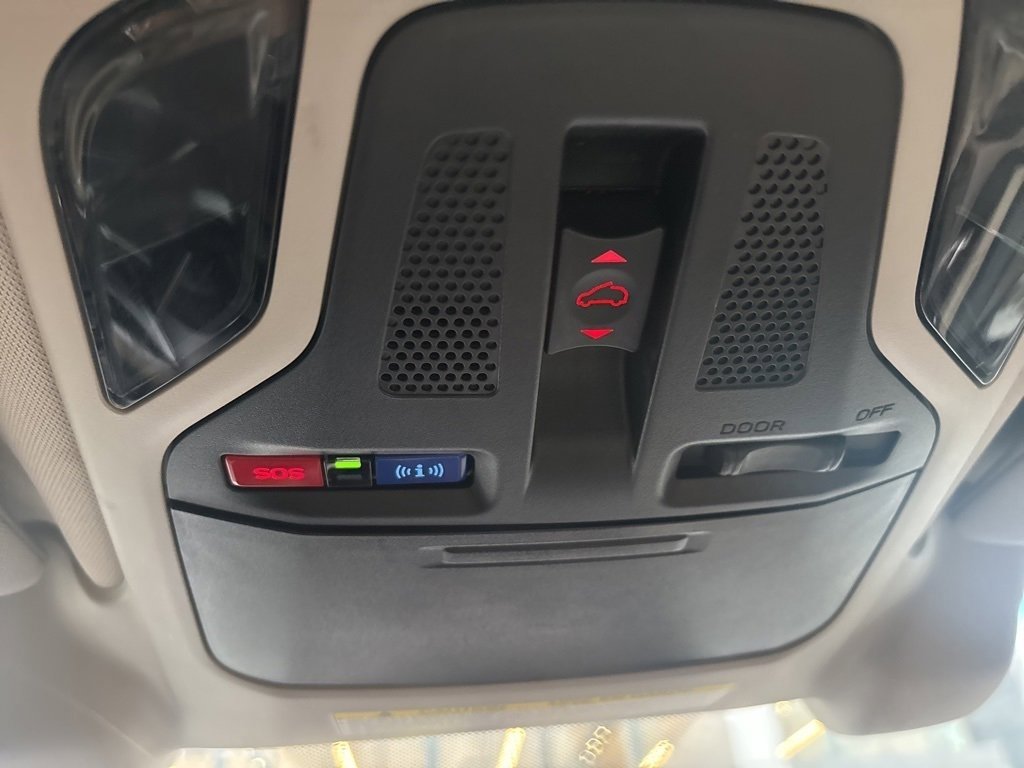 Used 2022 Subaru Legacy Premium image 16