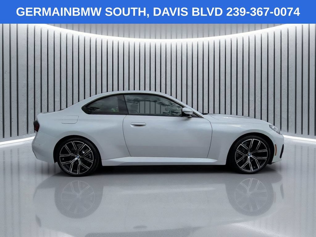 Certified 2024 BMW 230i Coupe w/ Premium Package RWD image 4