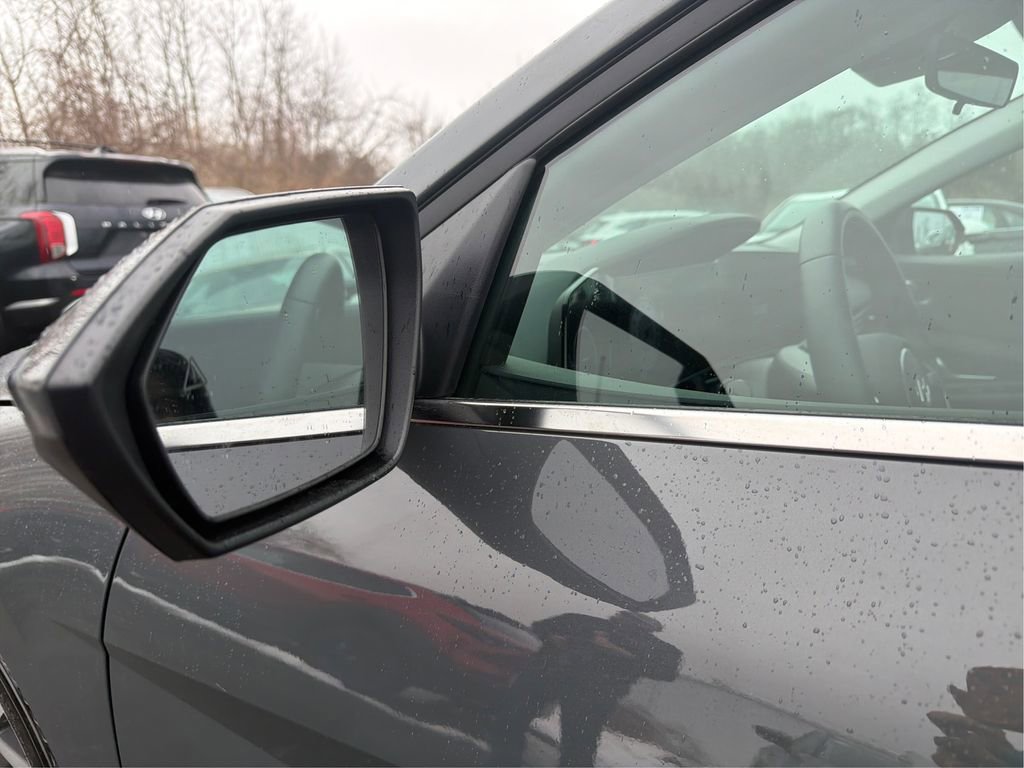 Certified 2025 Hyundai Elantra SEL image 26