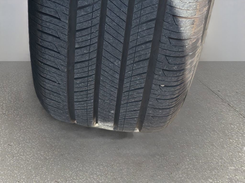 Used 2025 Nissan Sentra SV image 39