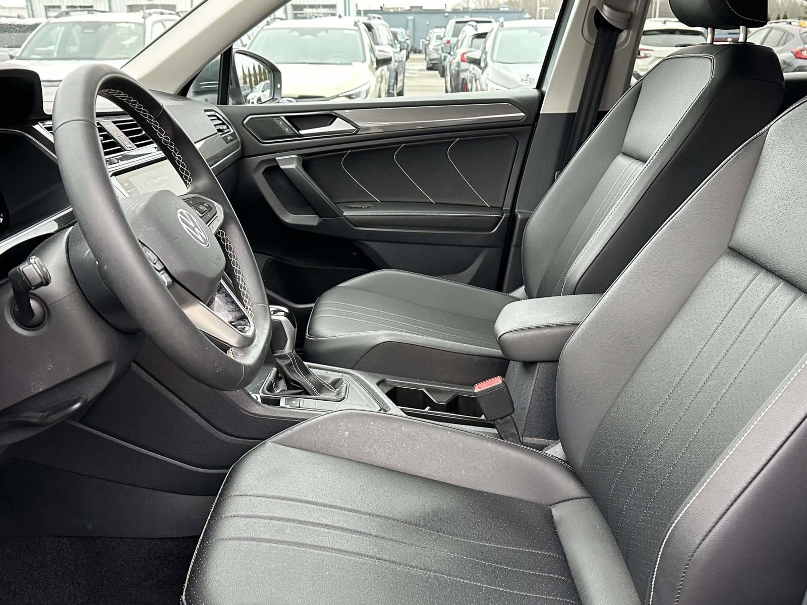 Used 2023 Volkswagen Tiguan SE image 10