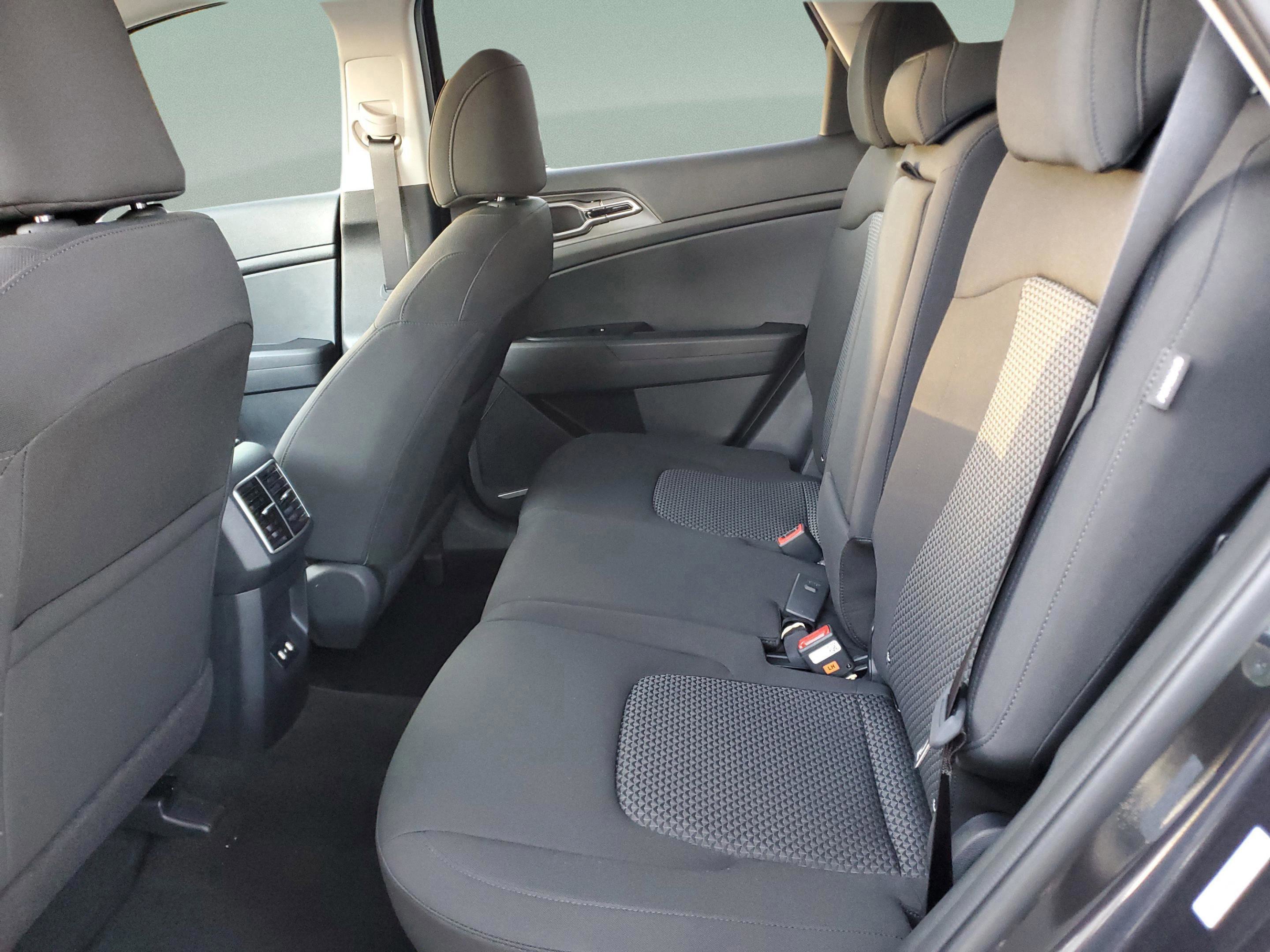 New 2026 Kia Sportage LX w/ LX Convenience Package image 19