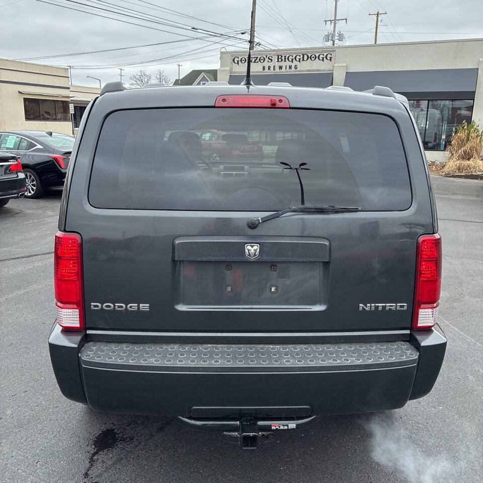 Used 2011 Dodge Nitro Heat w/ Popular Equipment Group AWD/4WD image 4
