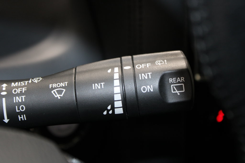 Used 2024 Nissan Armada SV RWD image 45
