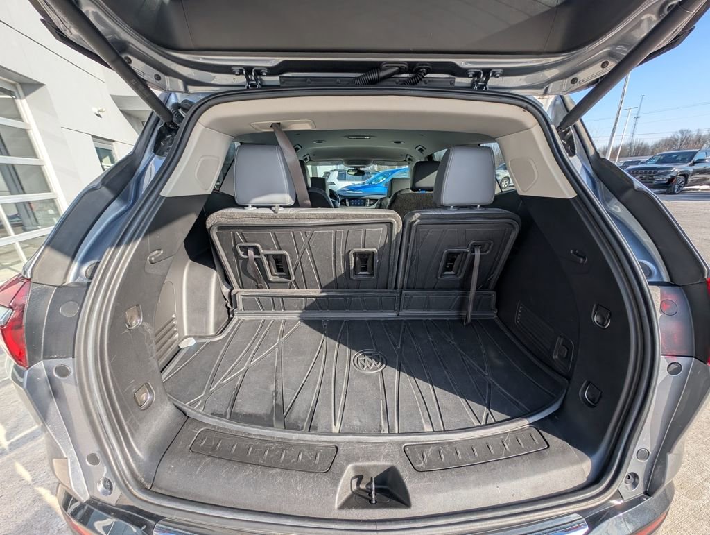 Used 2021 Buick Enclave Essence w/ Sound and Sites Package image 11