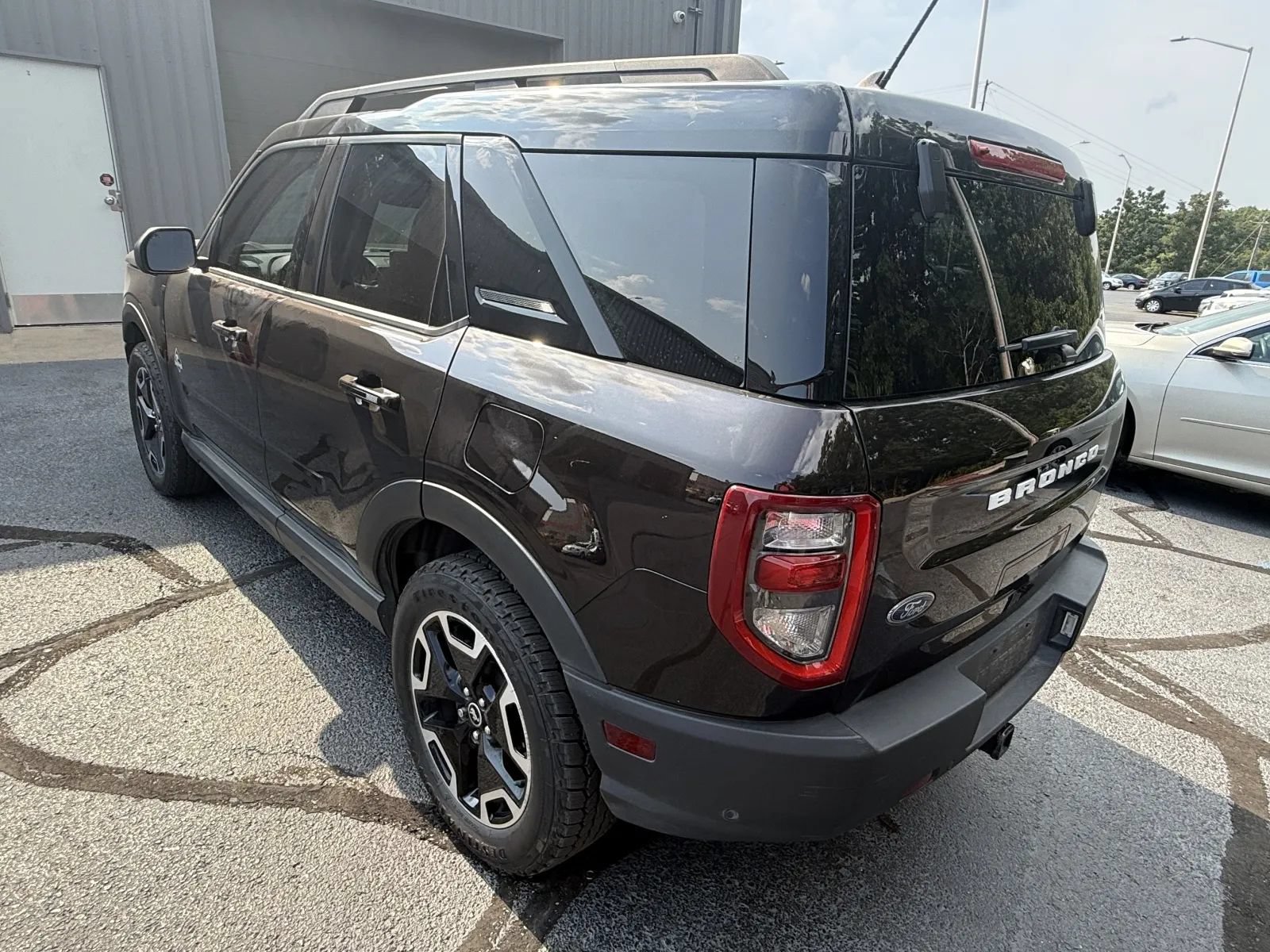Used 2021 Ford Bronco Sport Outer Banks w/ Outer Banks Package (96D) AWD/4WD image 2