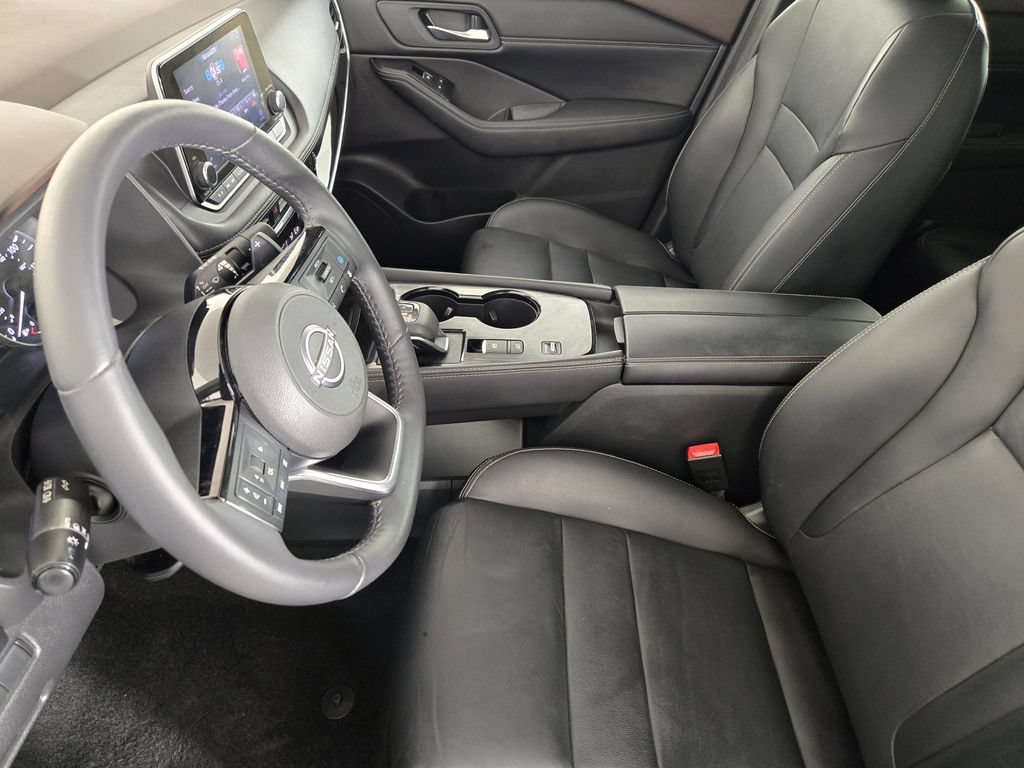Used 2023 Nissan Rogue SL FWD image 14