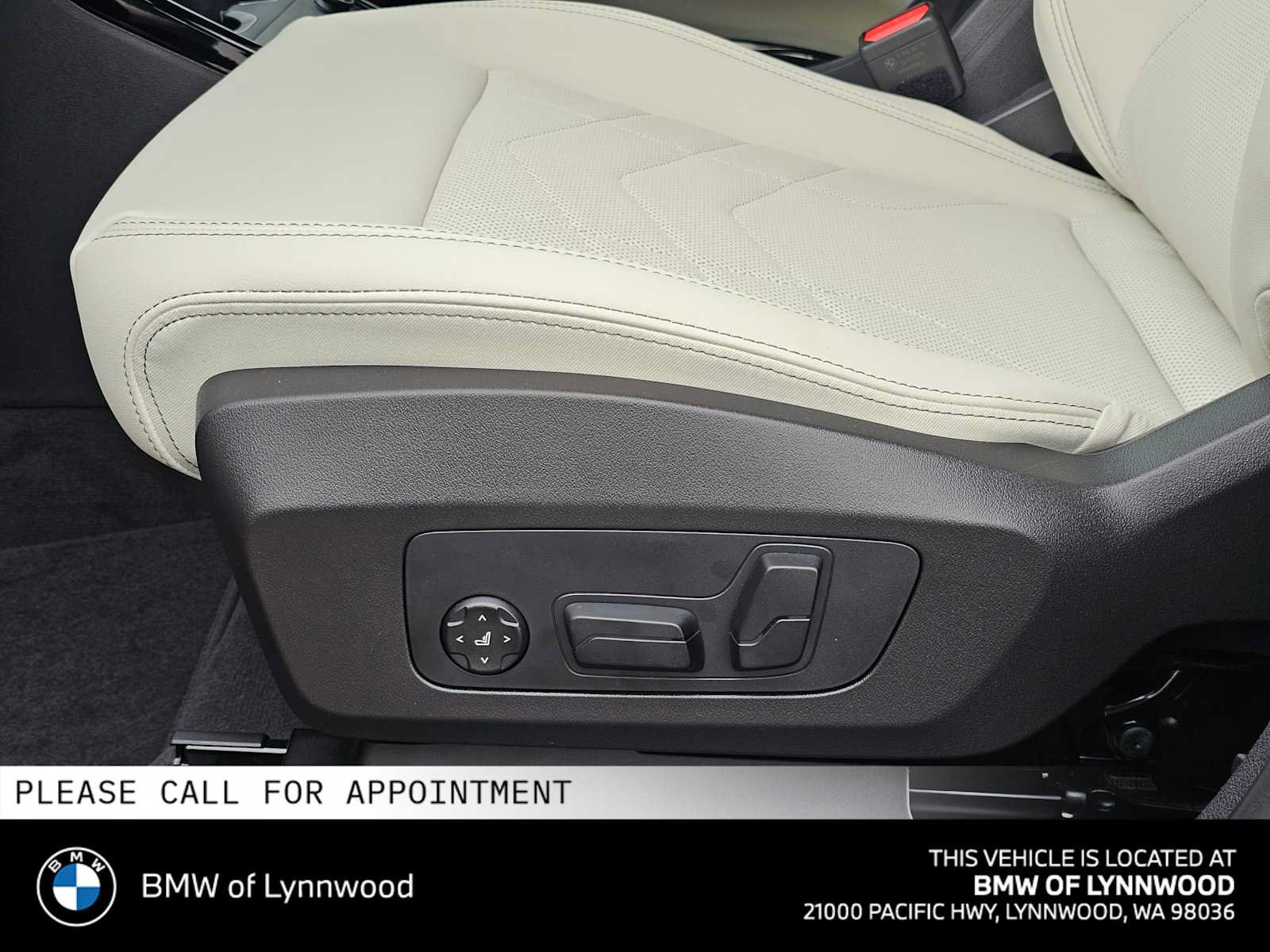 New 2026 BMW X1 xDrive28i w/ Technology Package AWD/4WD image 24
