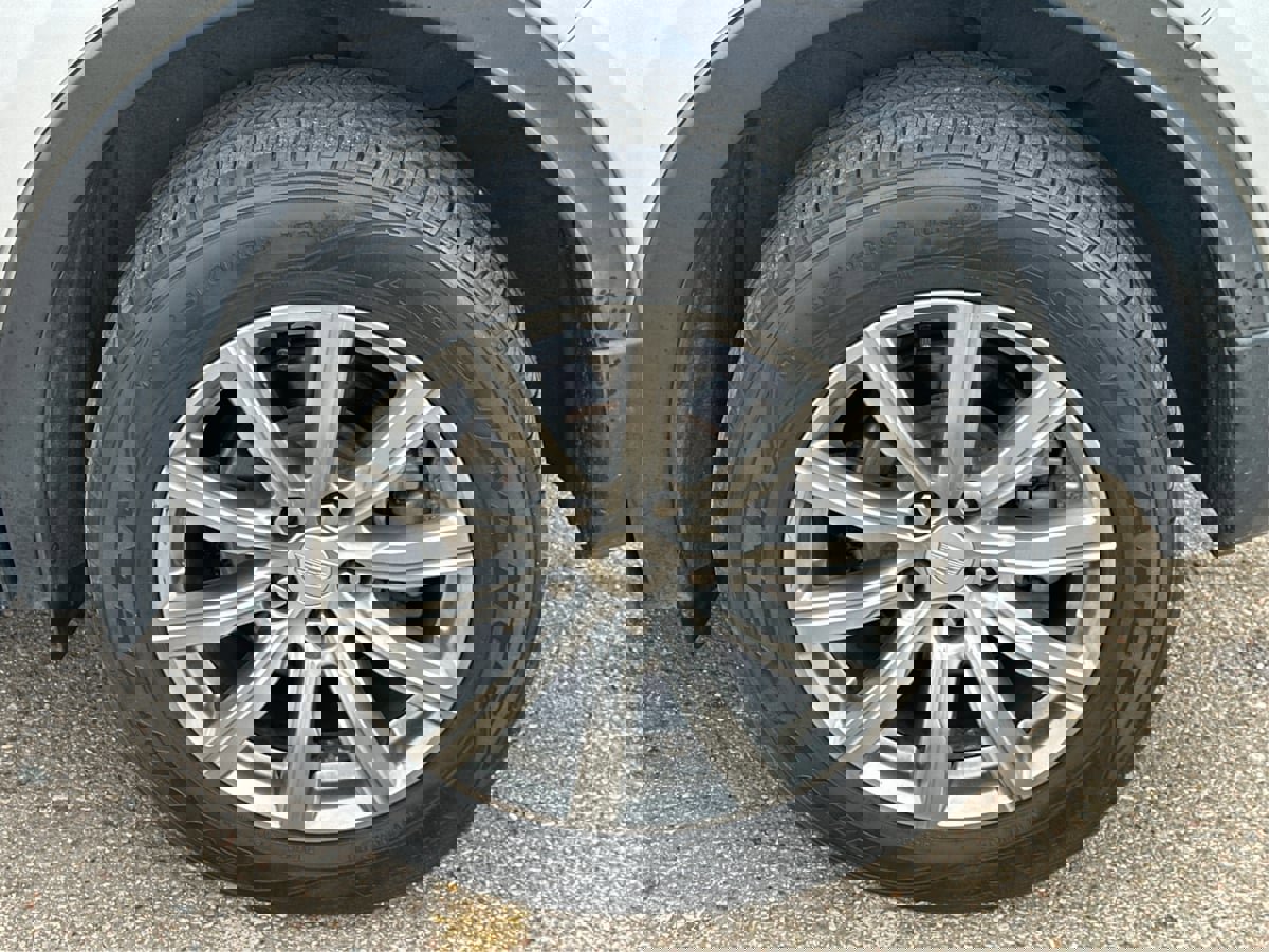 Used 2020 Cadillac XT4 Premium Luxury image 21