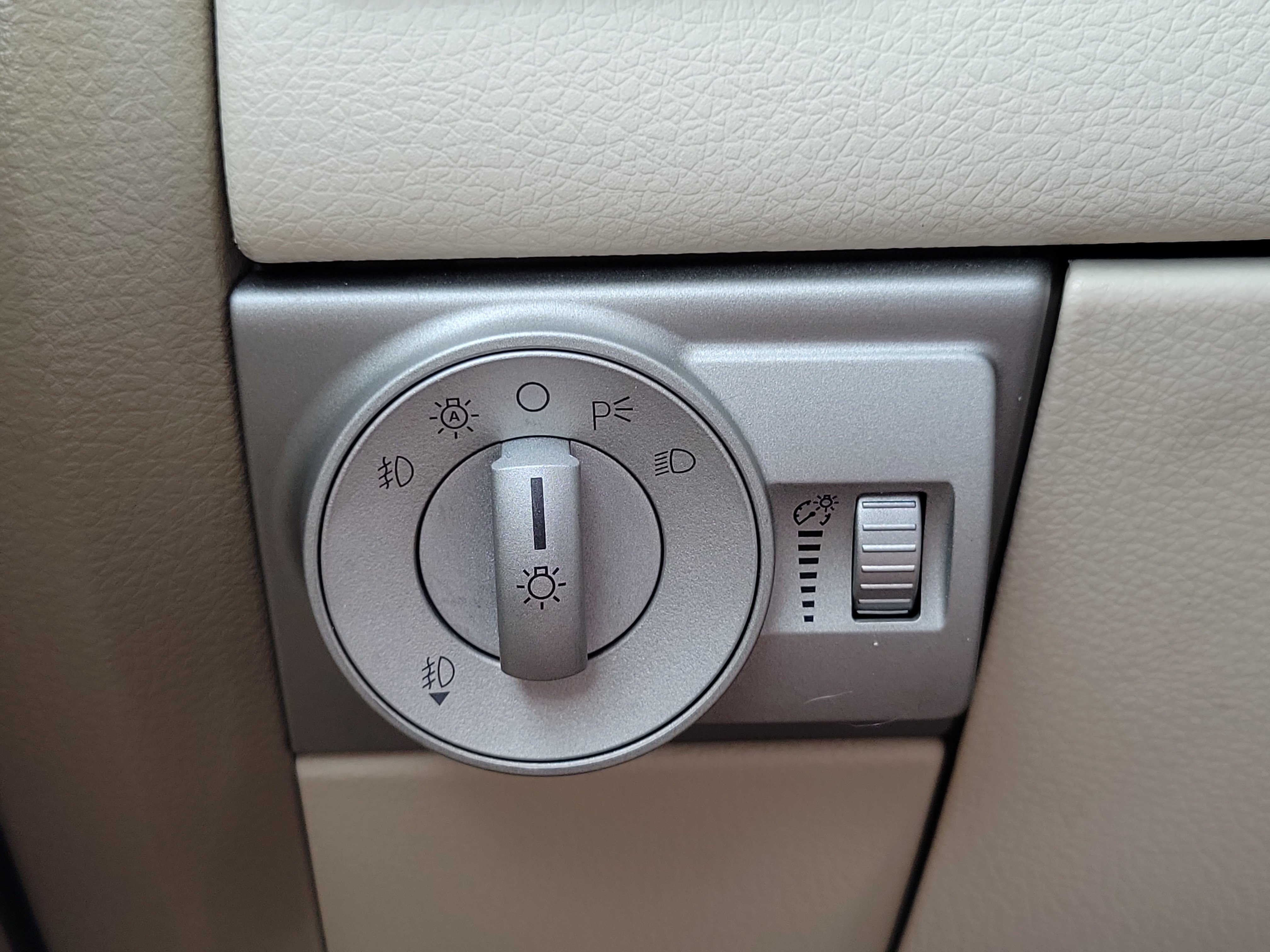 Used 2007 Lincoln MKX 2WD image 22
