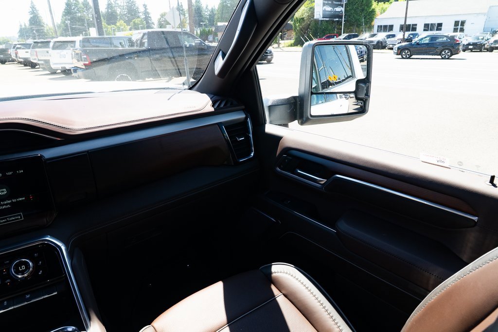 Used 2025 GMC Sierra 3500 Denali w/ Denali Reserve Package image 10