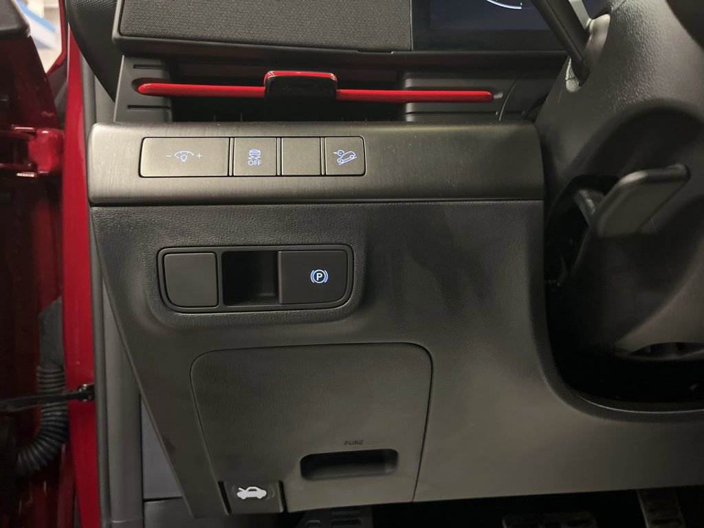 Used 2025 Hyundai Kona N Line image 16