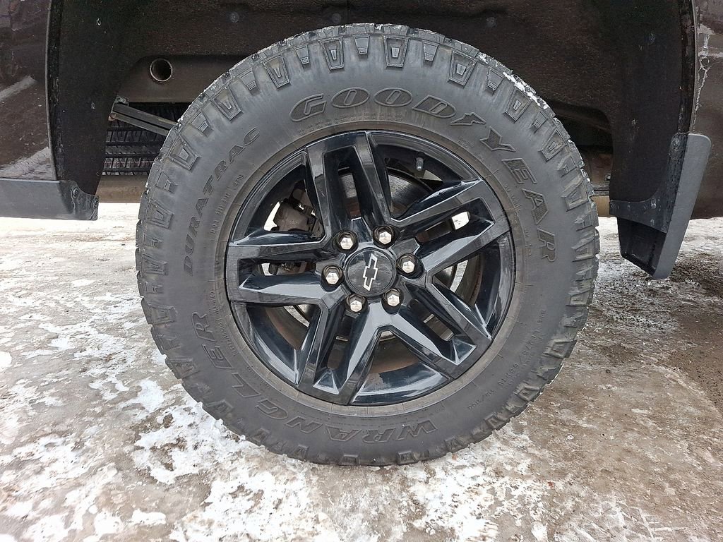 Used 2020 Chevrolet Silverado 1500 LT Trail Boss w/ Convenience Package image 9
