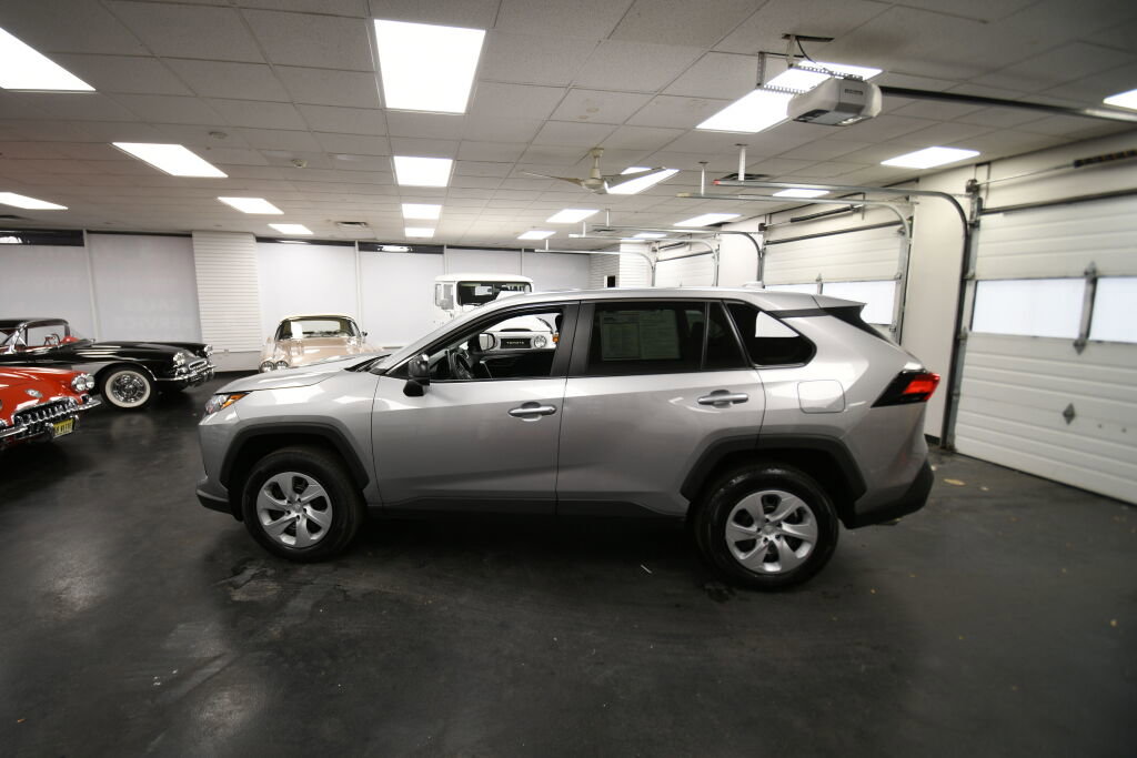 Certified 2024 Toyota RAV4 LE image 4