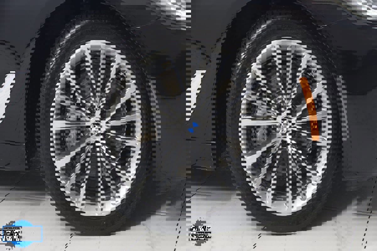 Used 2022 BMW 540i xDrive w/ M Sport Package image 15