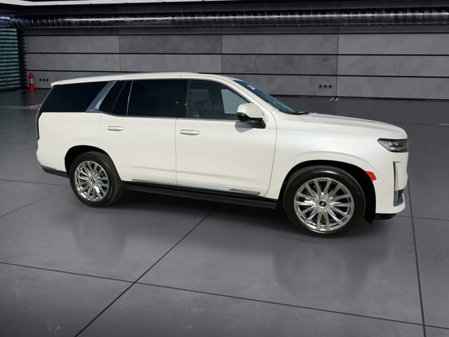 Used 2024 Cadillac Escalade Premium Luxury w/ Performance Package AWD/4WD image 2