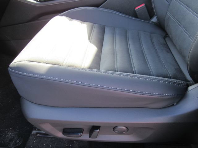 New 2026 Mitsubishi Outlander SE FWD image 14