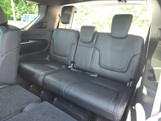 Used 2025 Nissan Armada PRO-4X AWD/4WD image 13