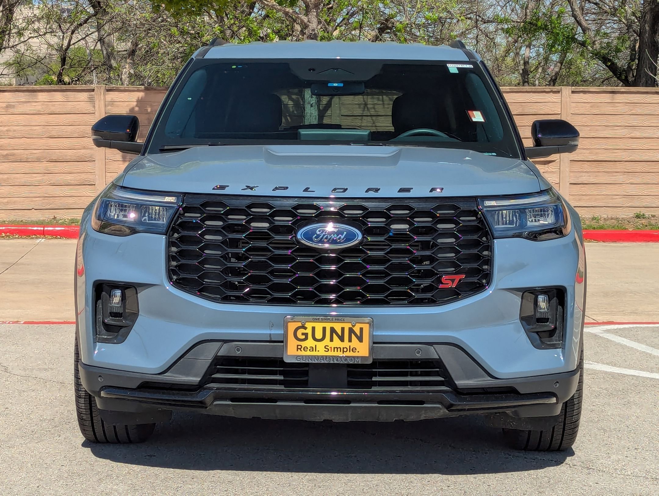 Used 2025 Ford Explorer ST image 8