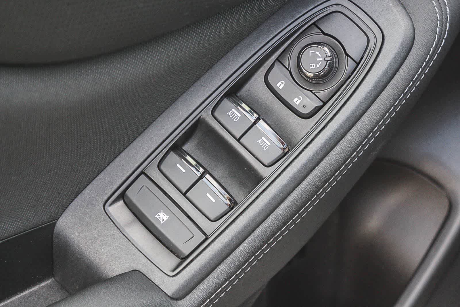 Used 2024 Subaru Forester Premium image 28