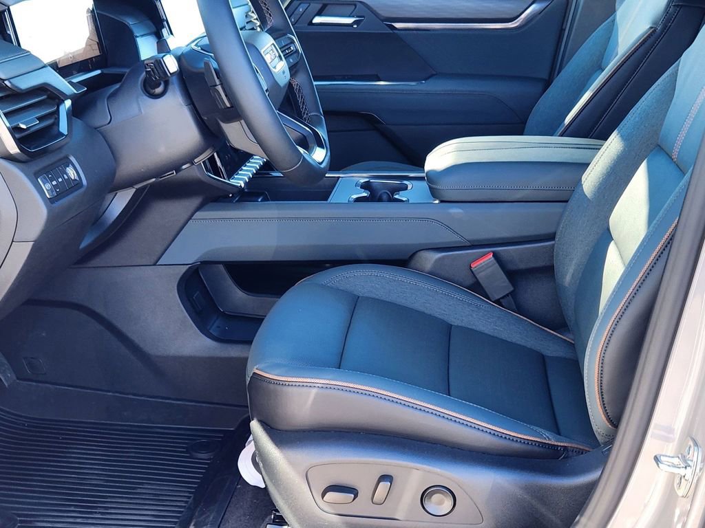 New 2026 GMC Acadia AT4 w/ Super Cruise Package AWD/4WD image 13