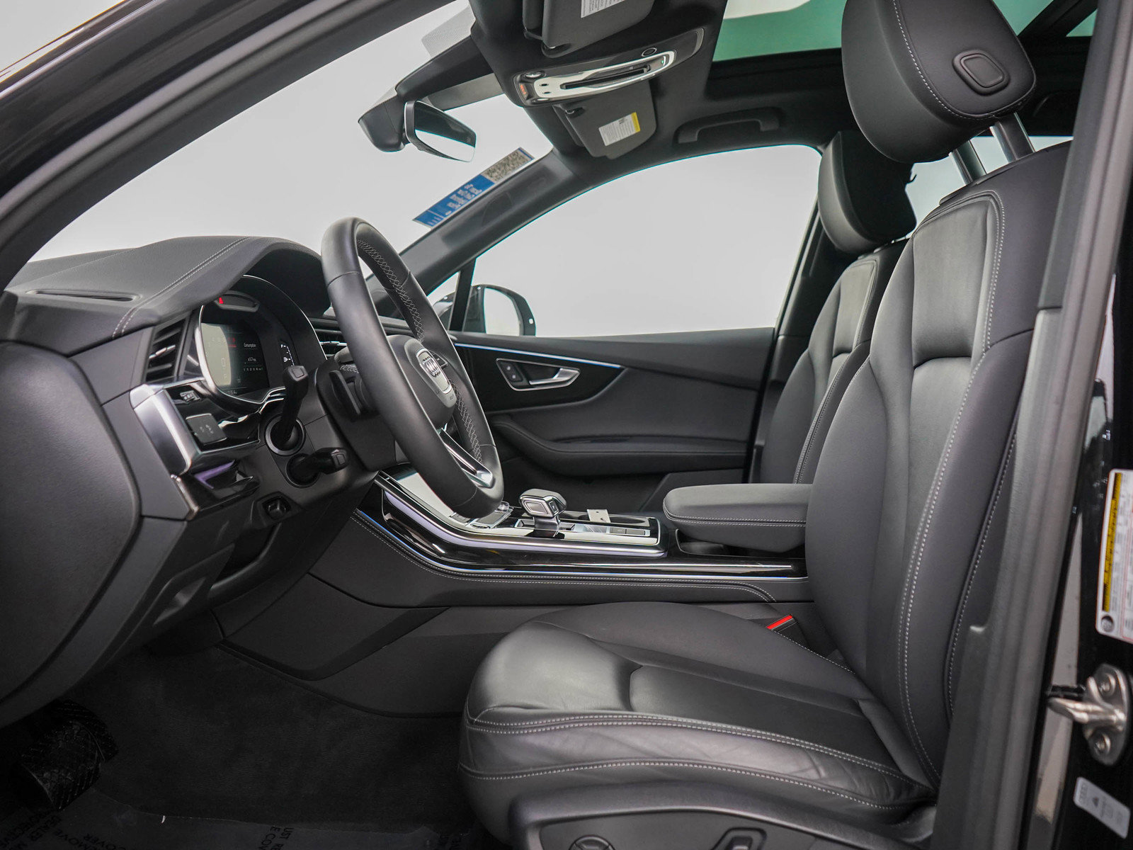 Used 2025 Audi Q7 3.0T Premium Plus image 23