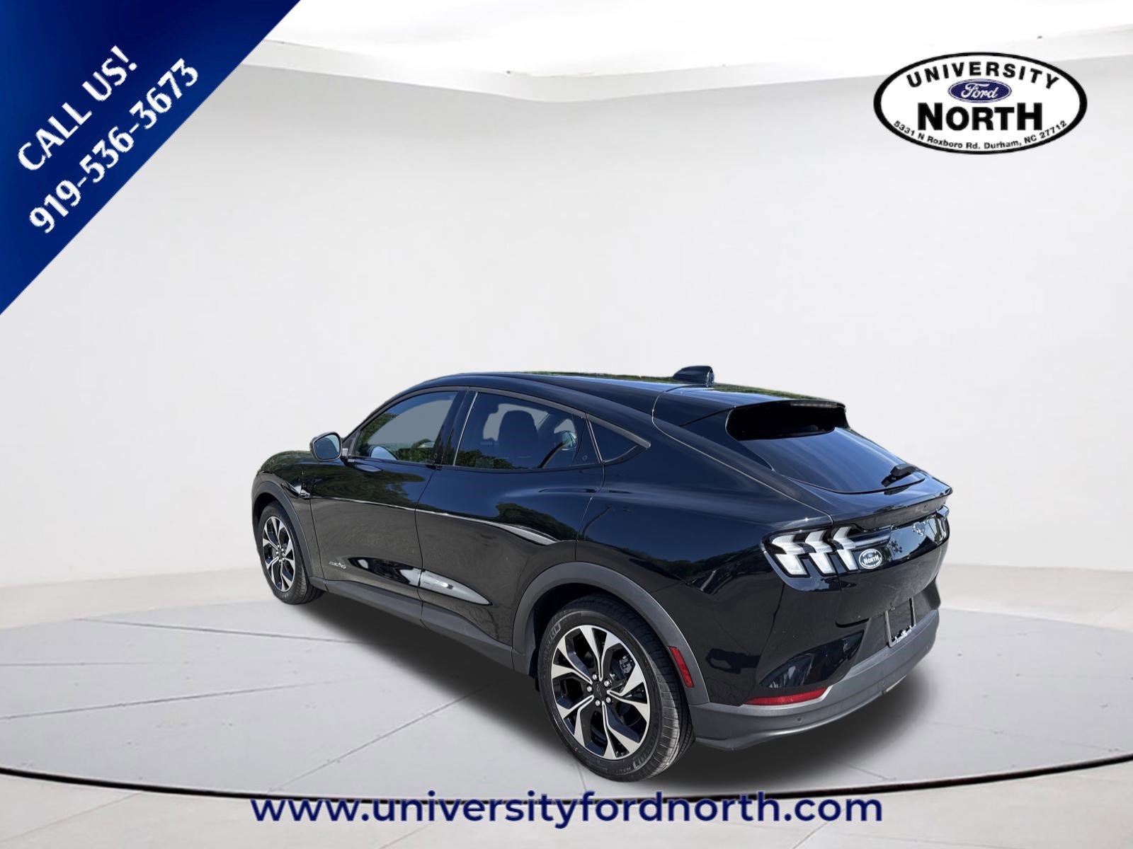 Used 2025 Ford Mustang Mach-E Select w/ Comfort Package Lite AWD/4WD image 5