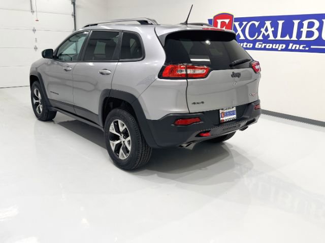 Used 2015 Jeep Cherokee Trailhawk w/ Comfort/Convenience Group image 6