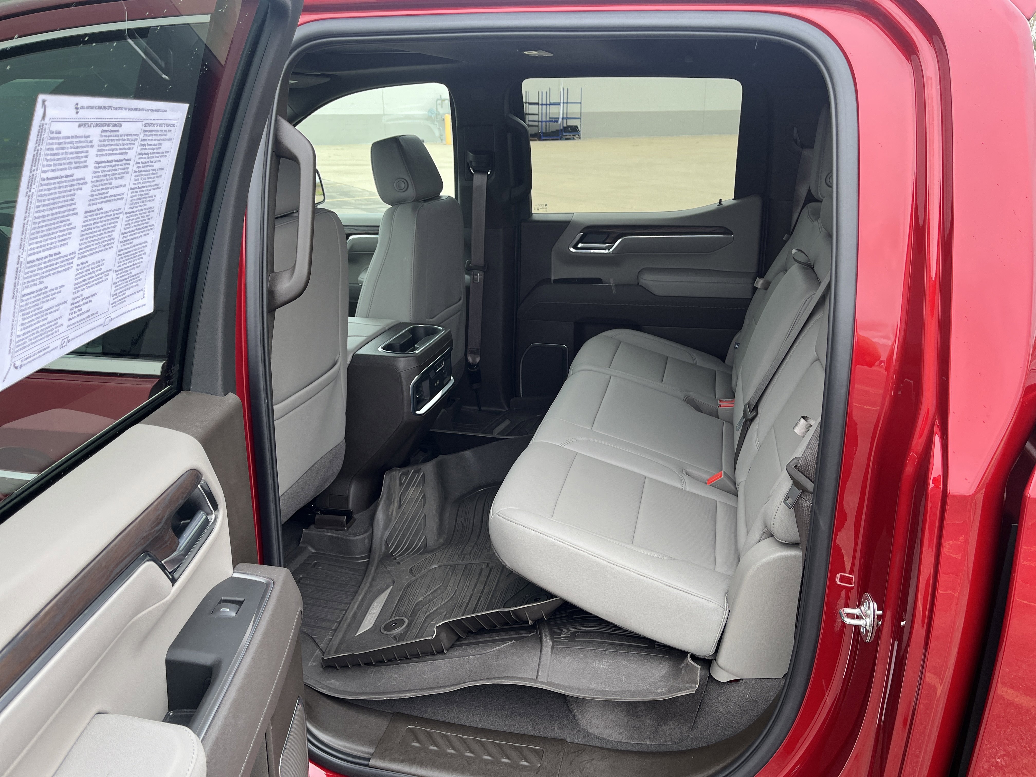 Used 2025 GMC Sierra 1500 SLT w/ SLT Premium Plus Package AWD/4WD image 15