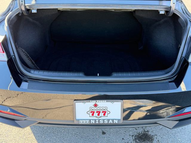 Used 2023 Hyundai Elantra SEL image 4