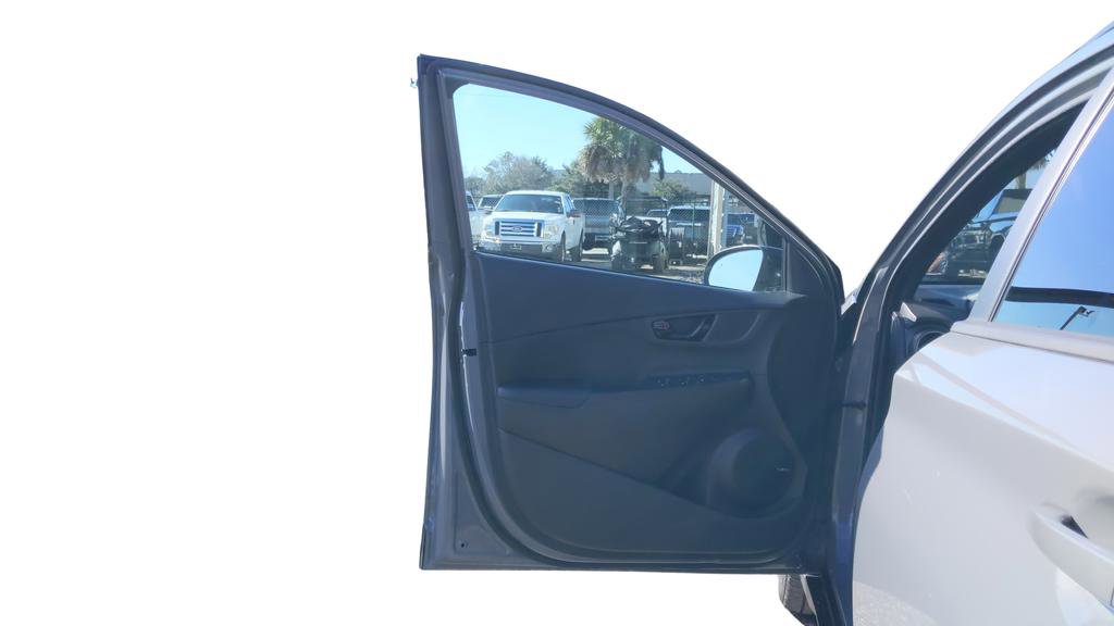 Used 2021 Hyundai Kona Night image 15