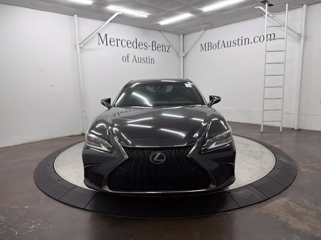 Used 2019 Lexus ES 350 F Sport w/ Accessory Package FWD image 2