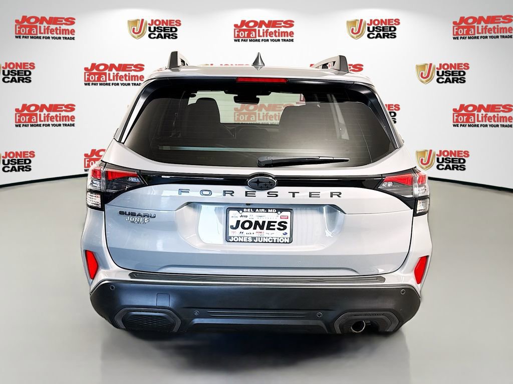 Used 2025 Subaru Forester Limited image 18