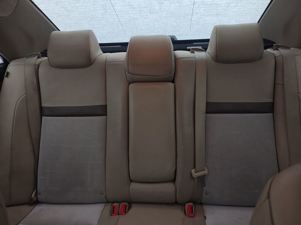 Used 2014 Toyota Camry XLE w/ Leather Package image 10