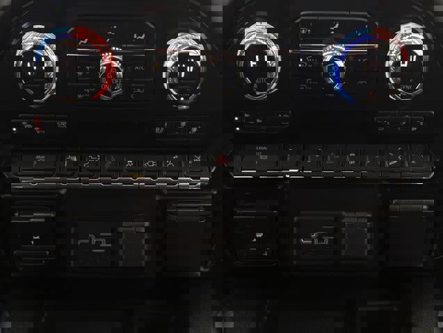 Used 2022 GMC Sierra 2500 AT4 w/ AT4 Preferred Package image 35