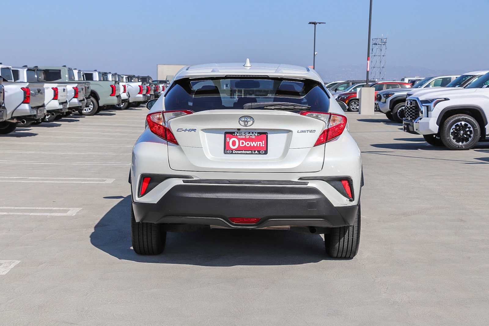 Used 2019 Toyota C-HR Limited FWD image 7