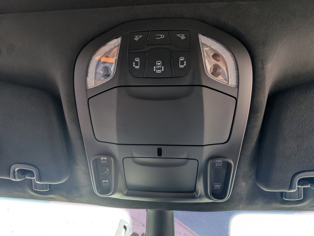 New 2026 Chrysler Pacifica Pinnacle image 37
