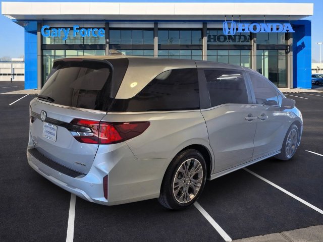 Certified 2025 Honda Odyssey Touring image 2