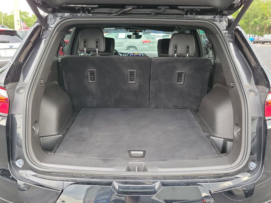 Used 2021 Chevrolet Blazer Premier w/ Driver Confidence II Package FWD image 9