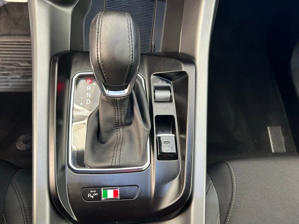 New 2025 Alfa Romeo Tonale AWD/4WD image 33