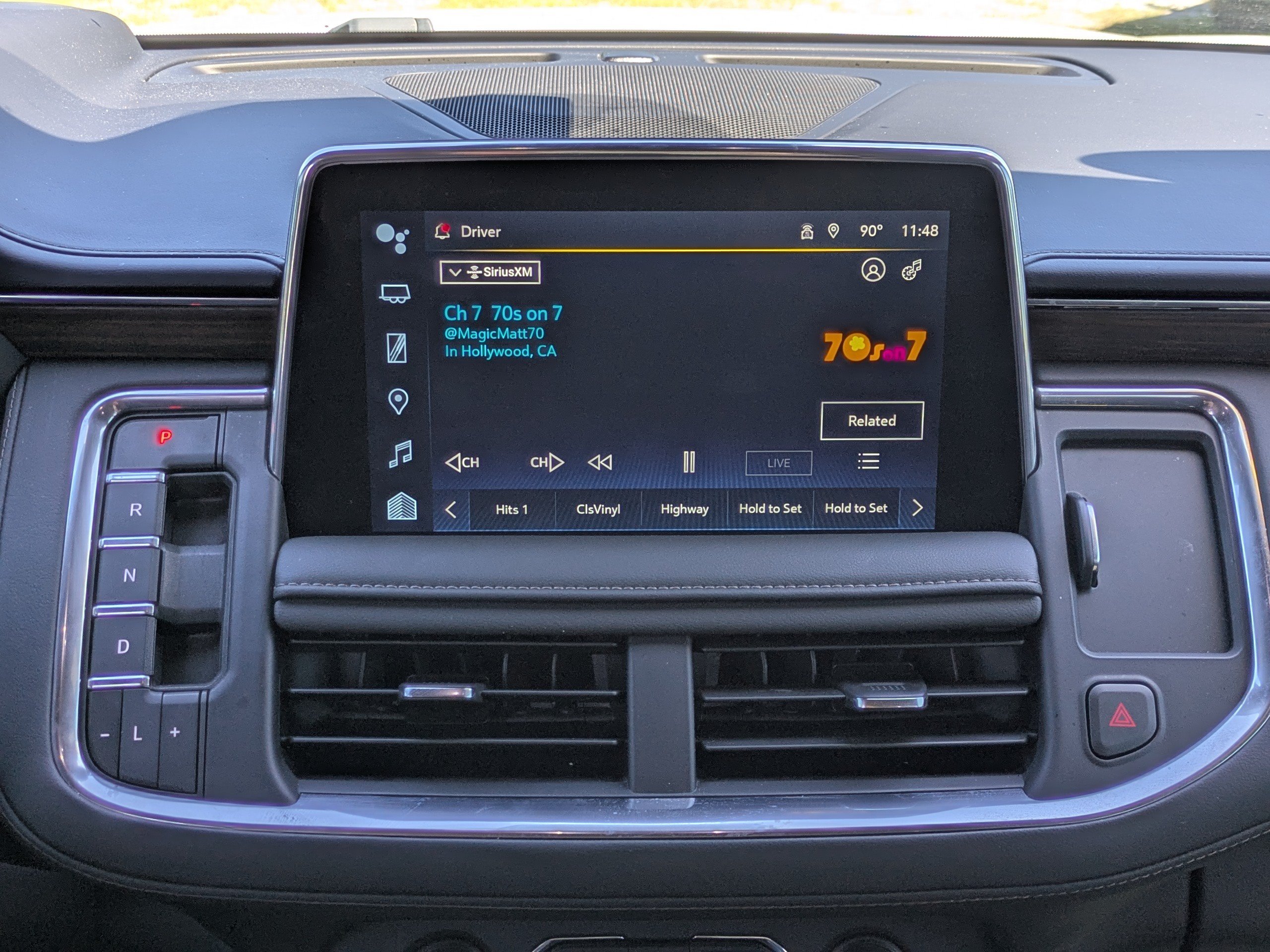Used 2024 Chevrolet Suburban High Country AWD/4WD image 17