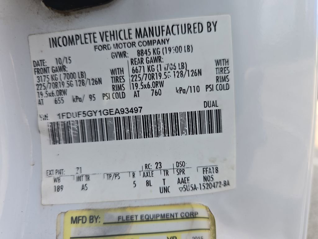 Used 2016 Ford F550 2WD Regular Cab Super Duty image 31