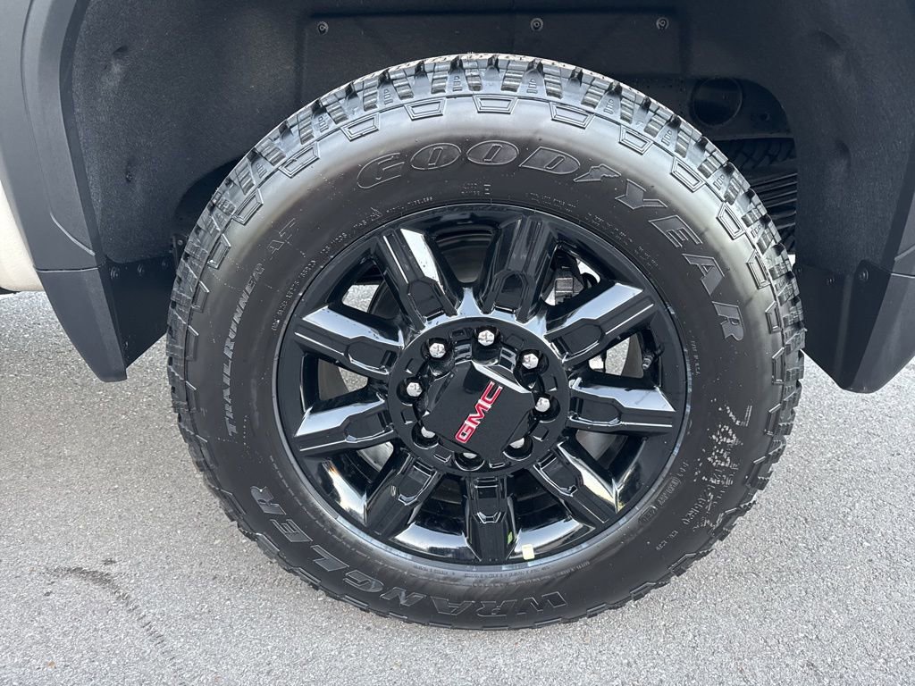 New 2026 GMC Sierra 2500 AT4 w/ AT4 Premium Plus Package image 35