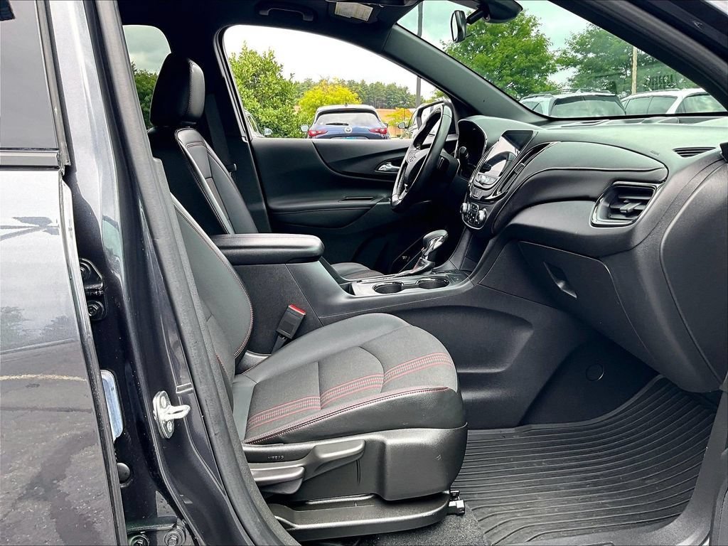 Used 2022 Chevrolet Equinox RS w/ Infotainment Package AWD/4WD image 22