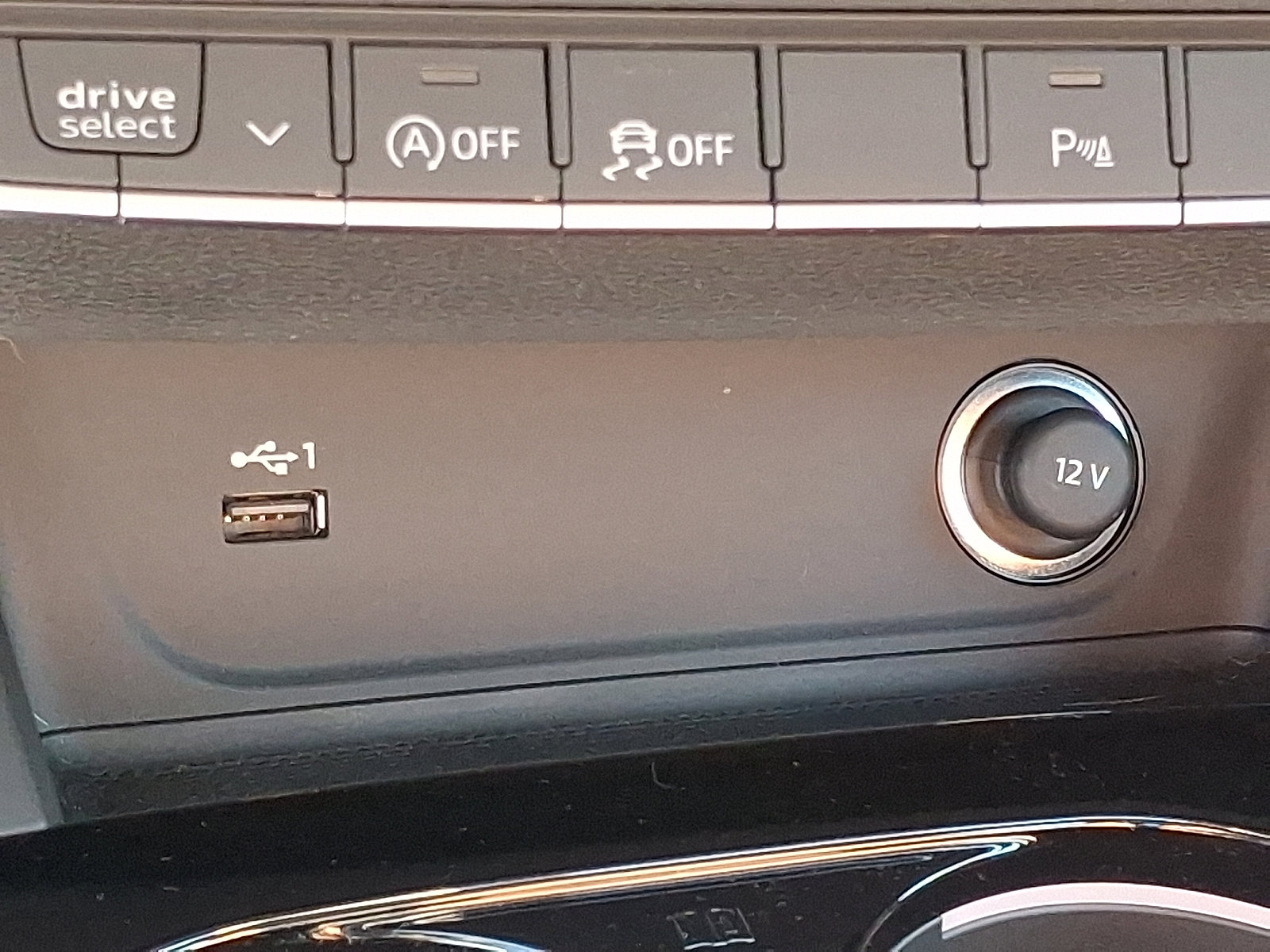 Used 2025 Audi A5 2.0T Premium Plus image 27